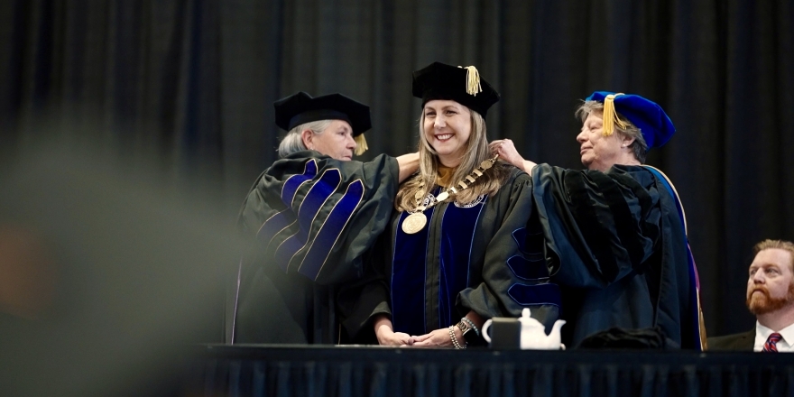 Heather Smith receives the chain of office during the inauguration installation ceremony at College of Saint Mary
