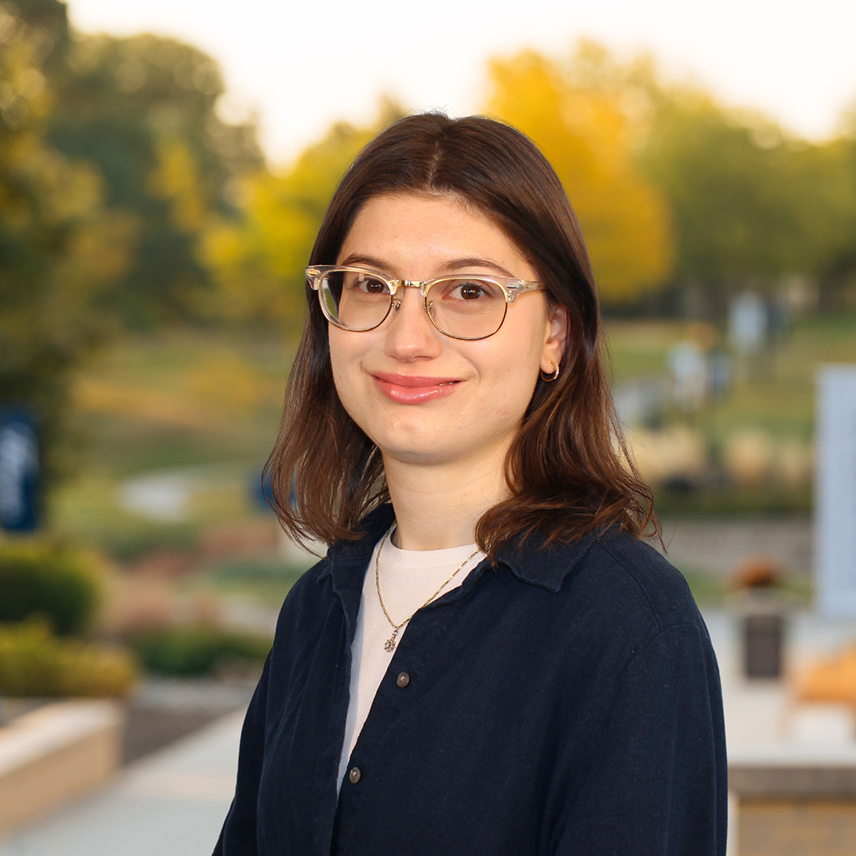Headshot image of Anne Weisbecker.