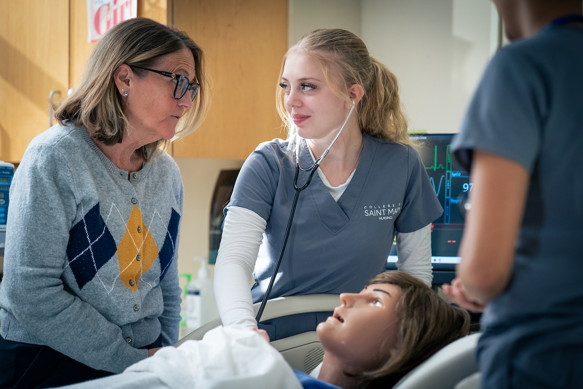student working on simulation patient