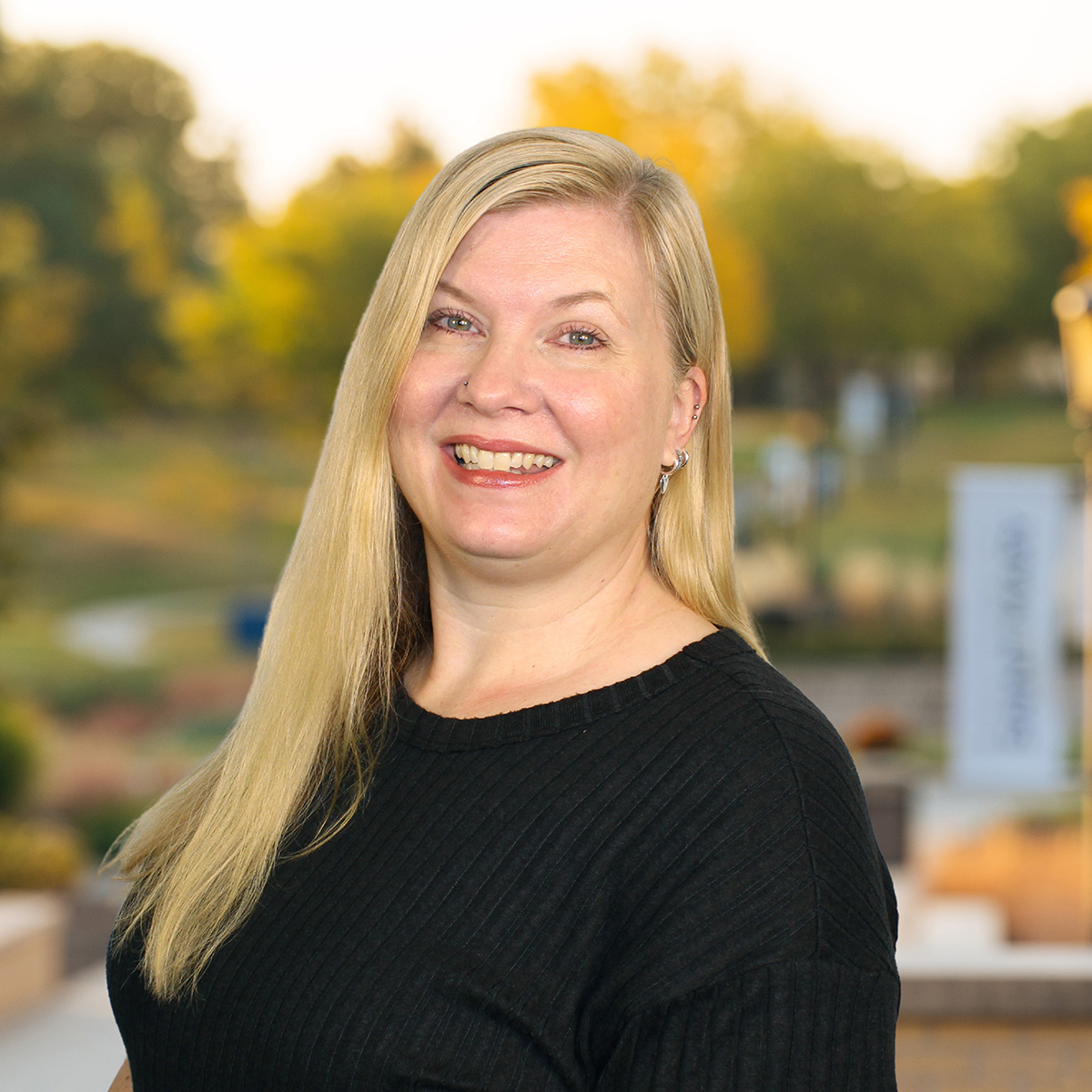 Headshot image of Amanda Millemon.