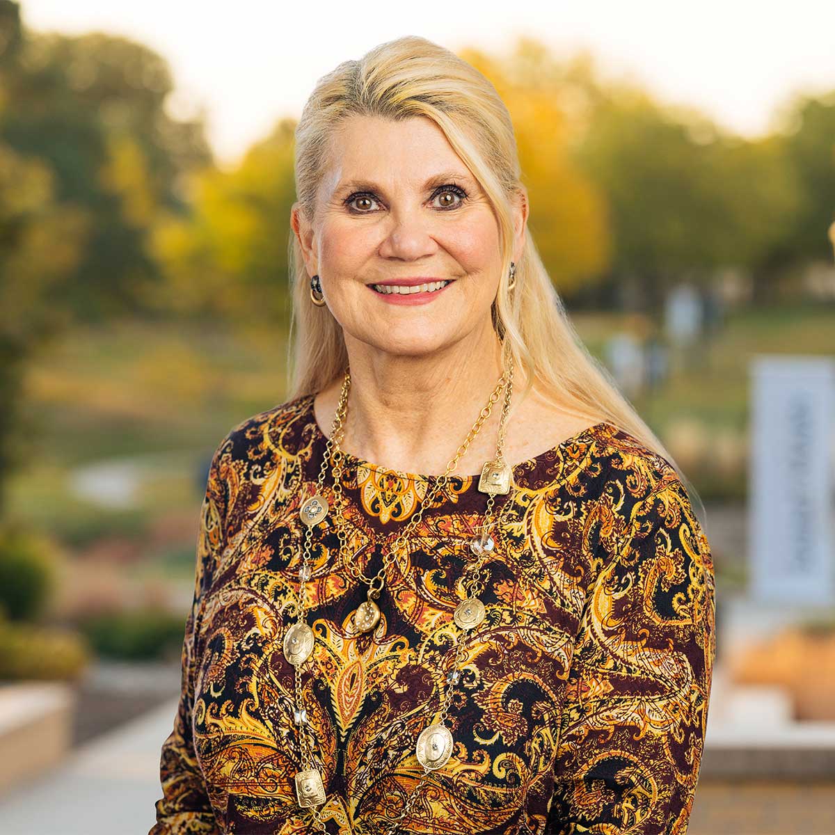 Headshot image of Barb Treadway.