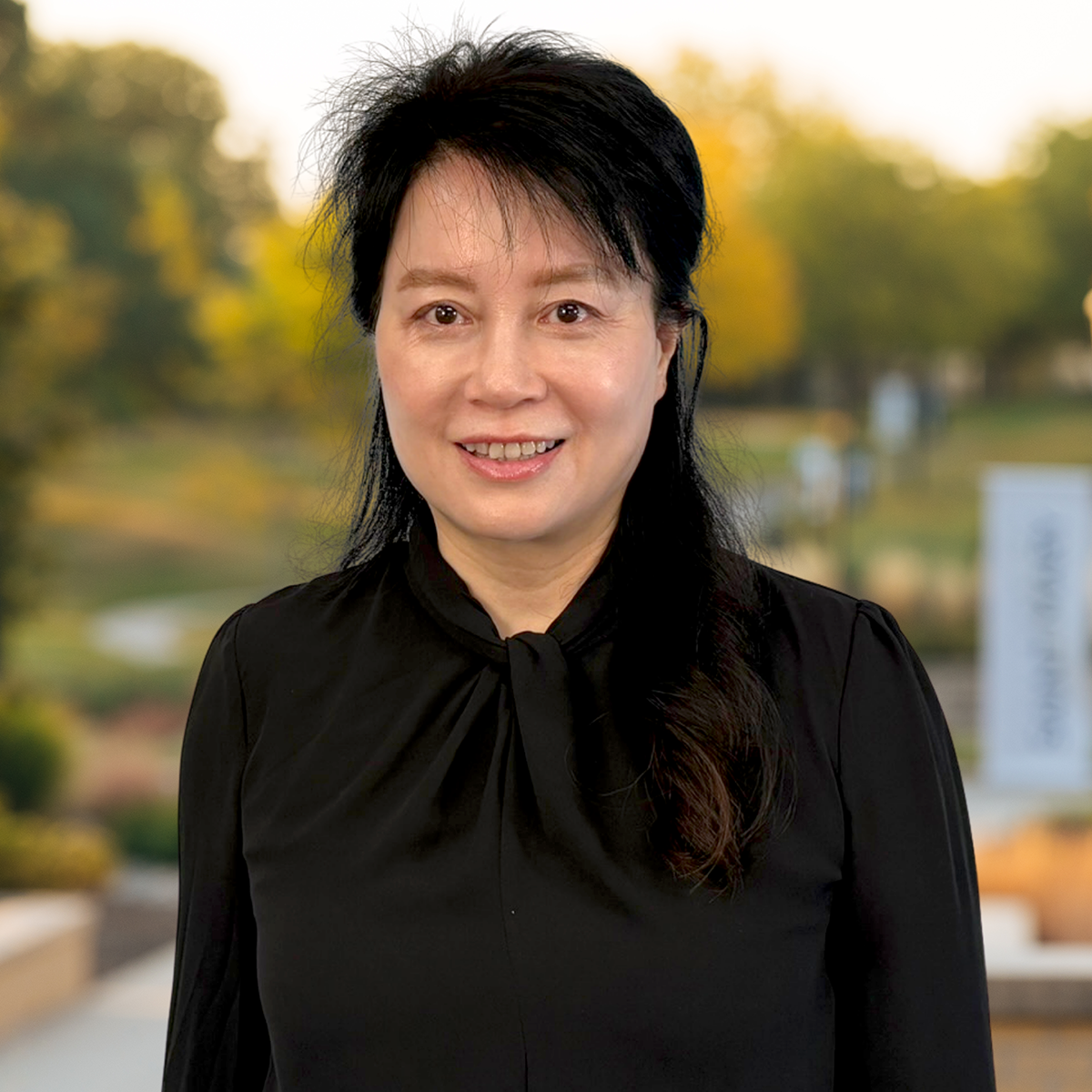 Headshot of Sophie Feng